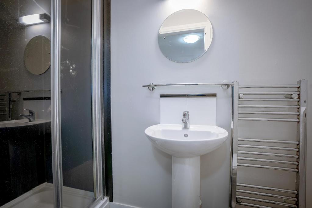 Coasters Hotel & Apartments, Skegness 2024 Updated Prices, Deals