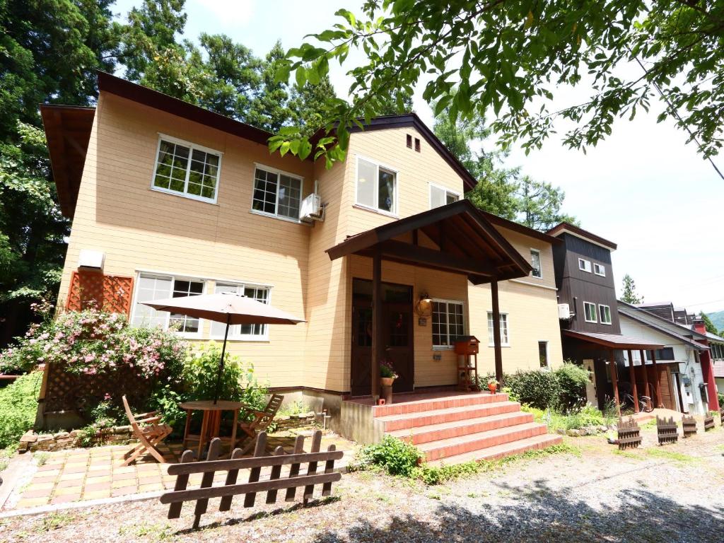 Pension Alps Hakuba — Hotel in Hakuba