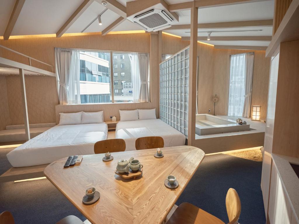 UH Suite Seoul Square UH Suite Seoul Square