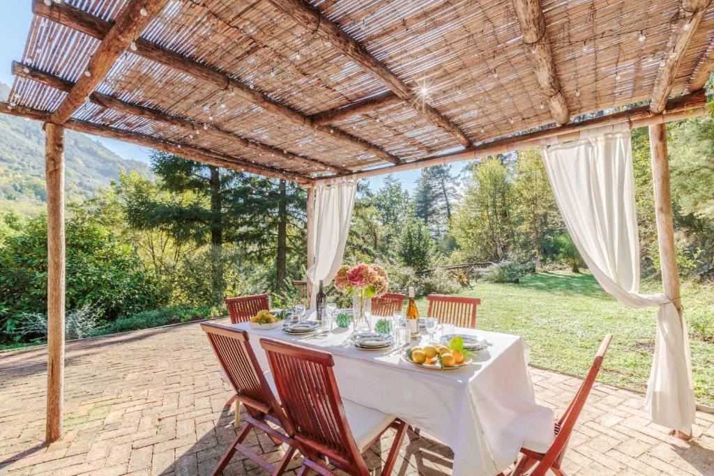 Villa Birdsong, among the Woods in Camaiore - 3