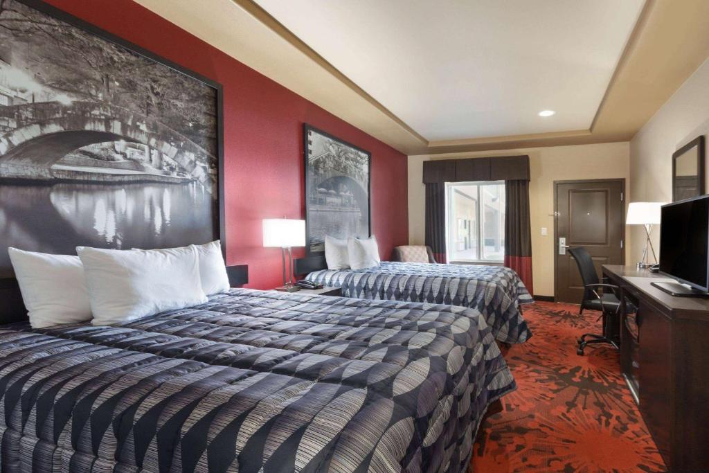 Super 8 by Wyndham Karnes City, Karnes City