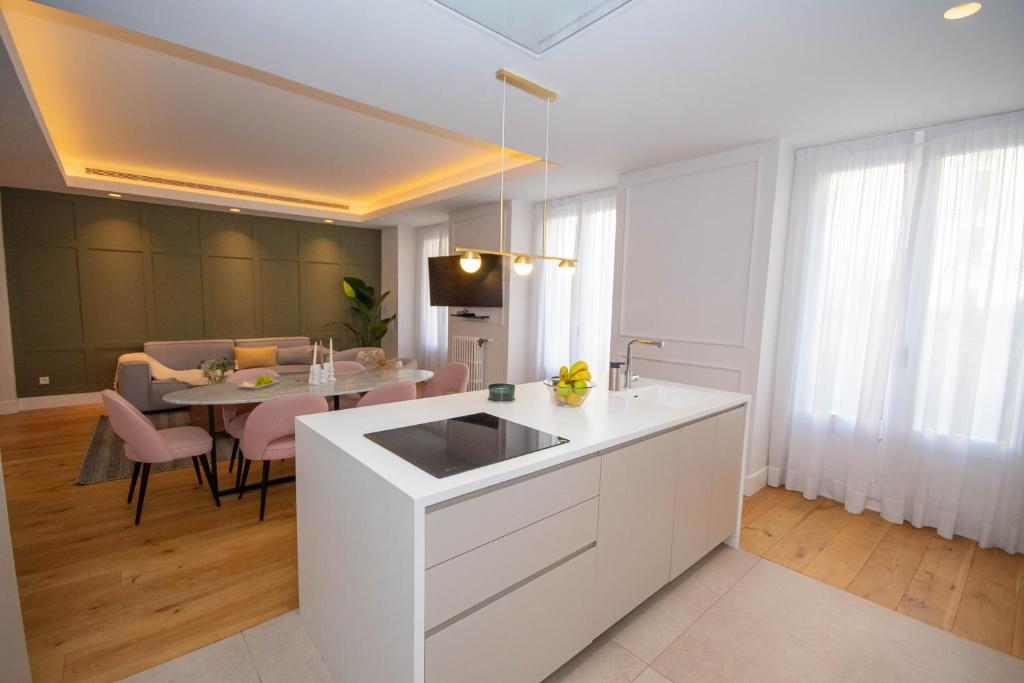 For You Rentals Lujoso y elegante ap TEMPORAL en Centro Madrid ALC353 - 4