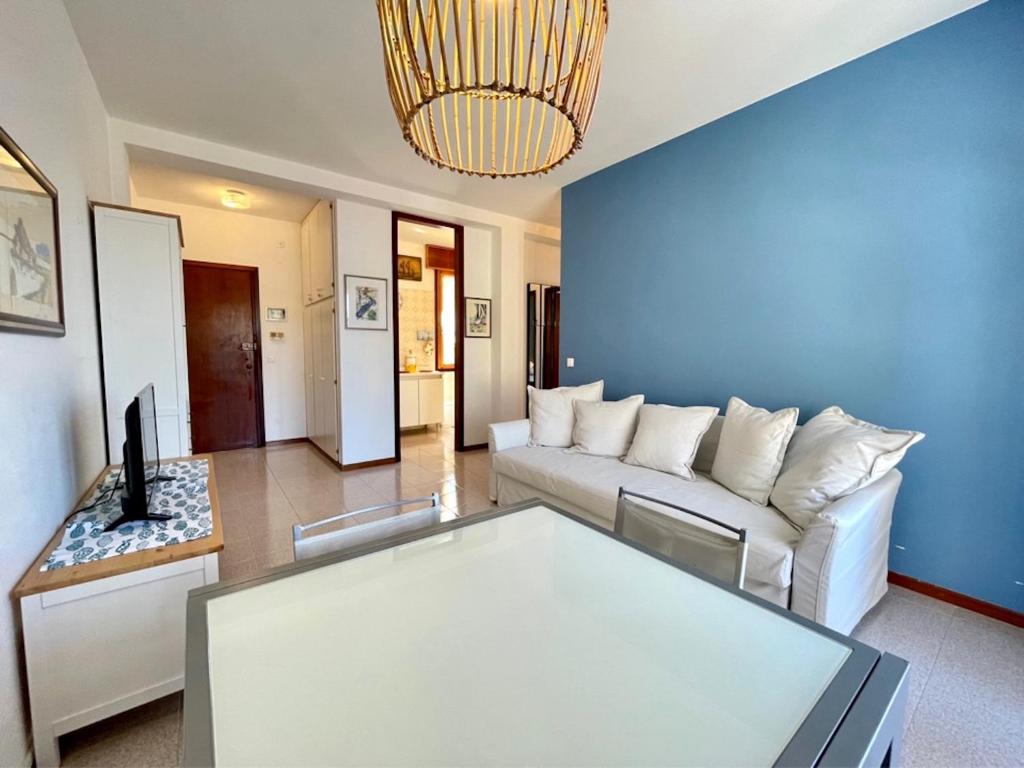 Bright apartment by the sea - 3
