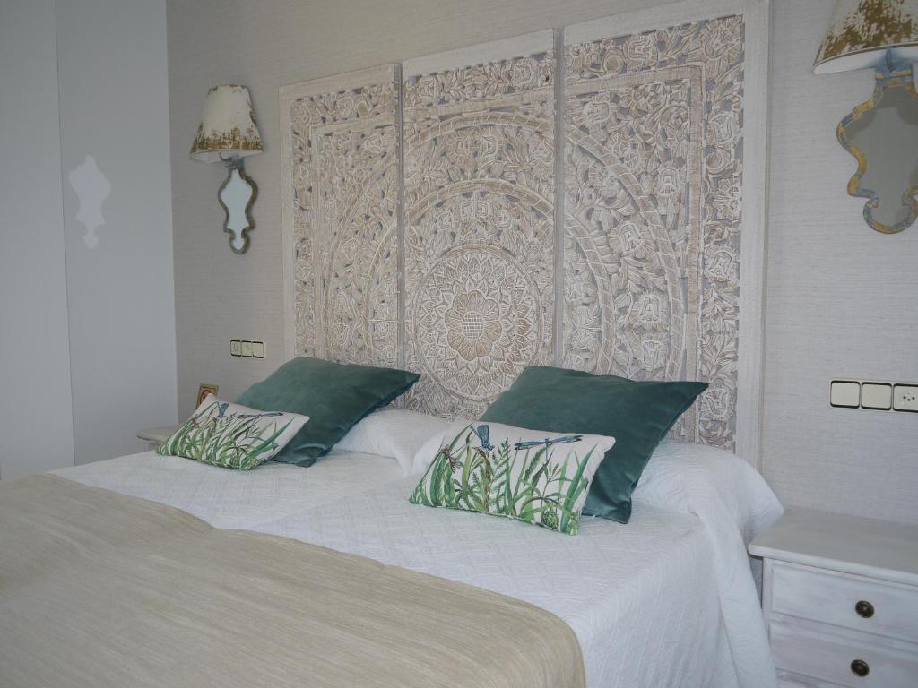 Rochas hotel entero - 3