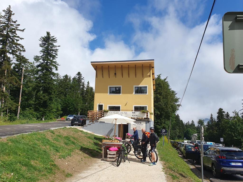 Chalet Jaune CHAMECHAUDE - 2