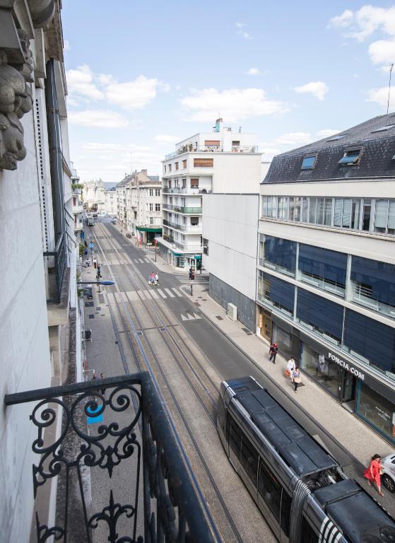 Appartement tout confort hyper centre, proche gare avec balcon - 5