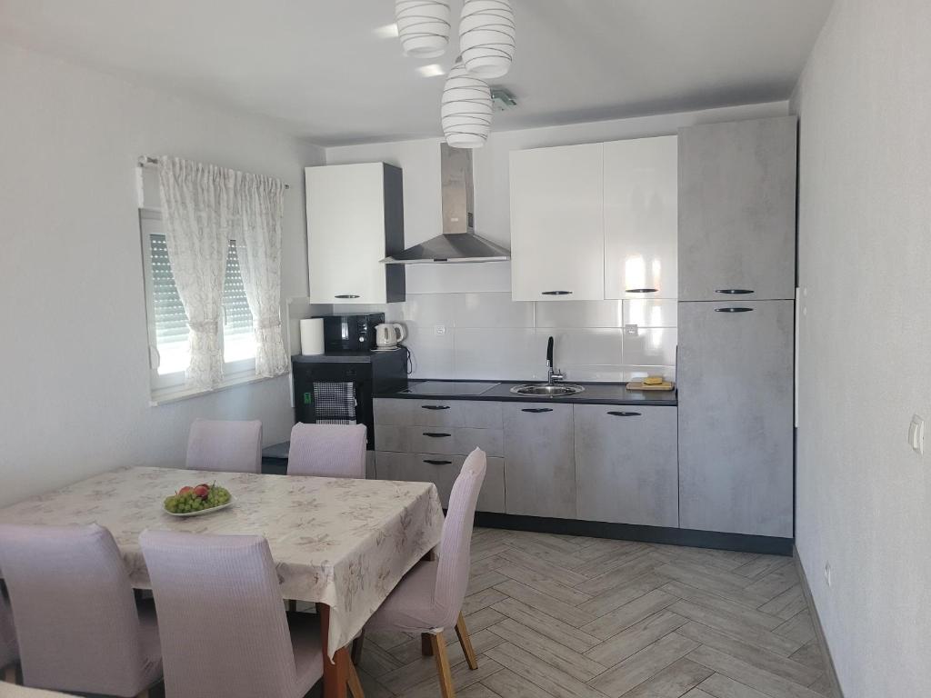 APARTMENT OPTIMUM, Trogir