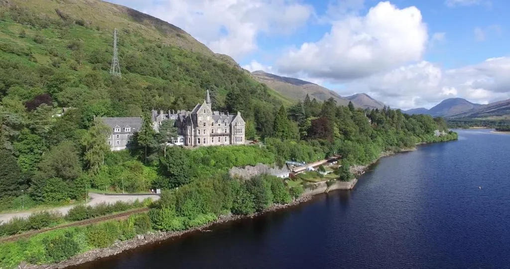 Loch Awe Hotel, hotel v destinaci Dalmally