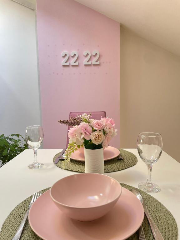 Apartman 22 22, Sremska Mitrovica