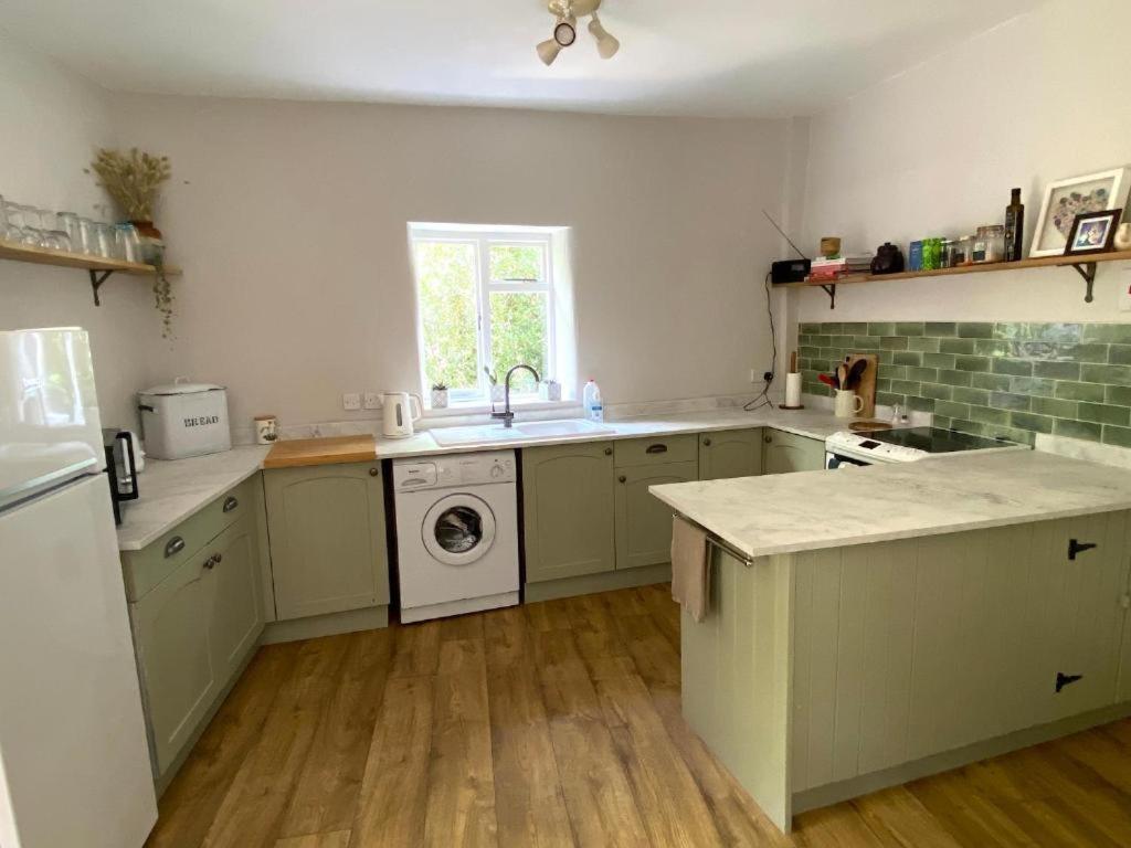 Watermill Cottages, Dartmouth photo 8