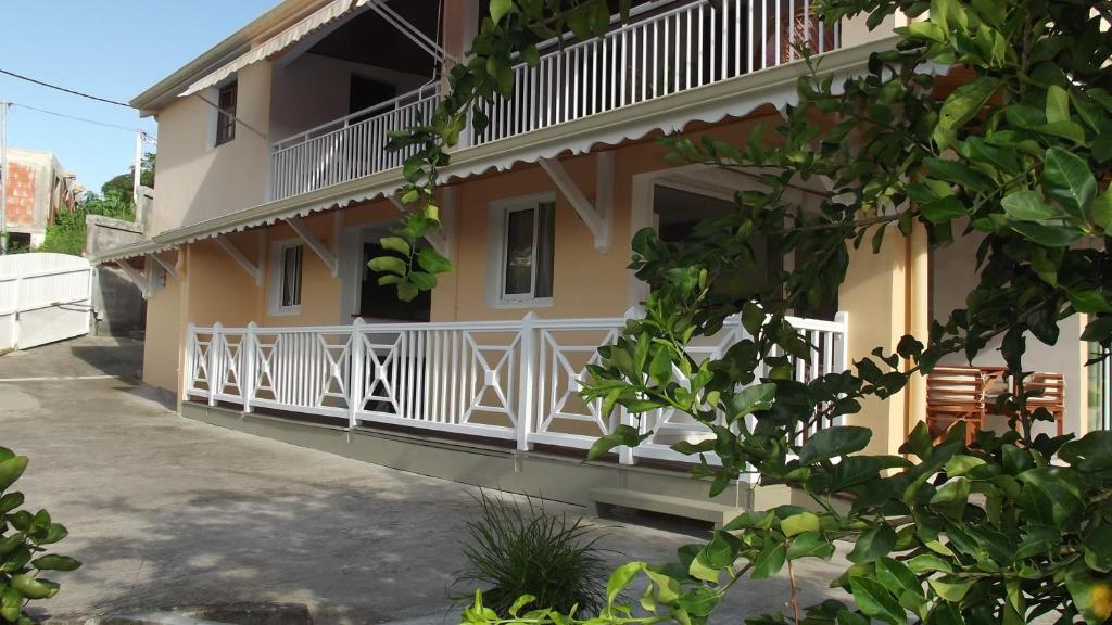 L'Aloes T2, Sainte-Luce