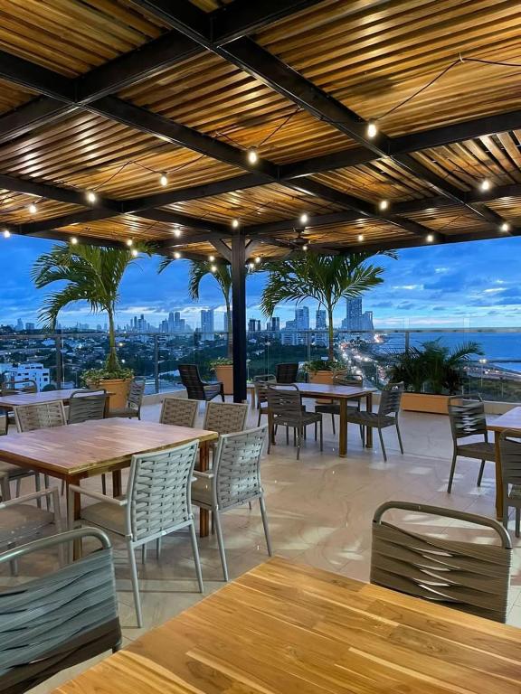 Wyndham Garden Cartagena photo