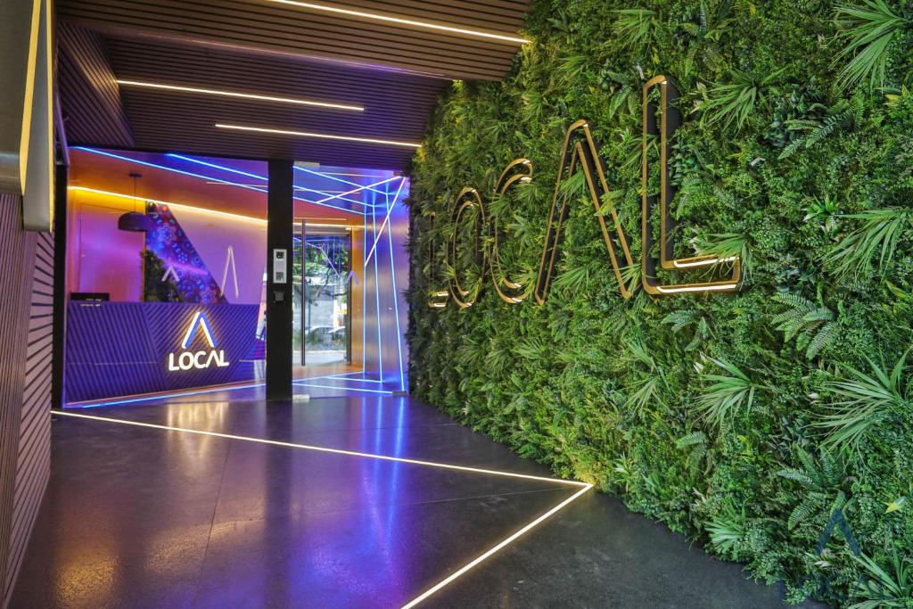 Be Local Aparthotel - 2