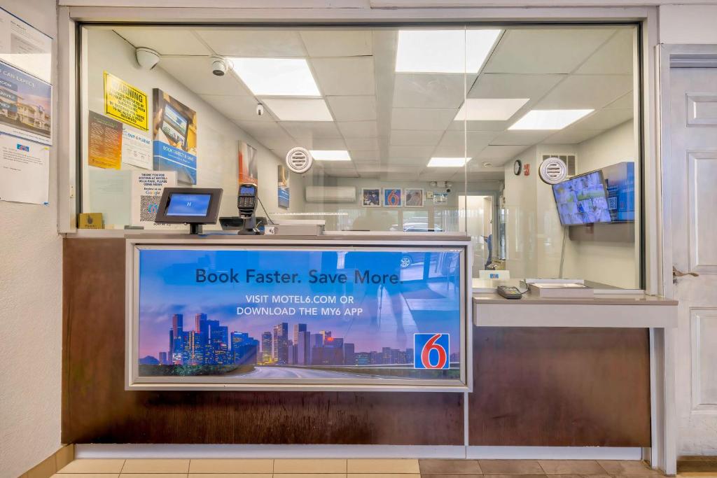 Motel 6-Villa Park, IL - Chicago West photo
