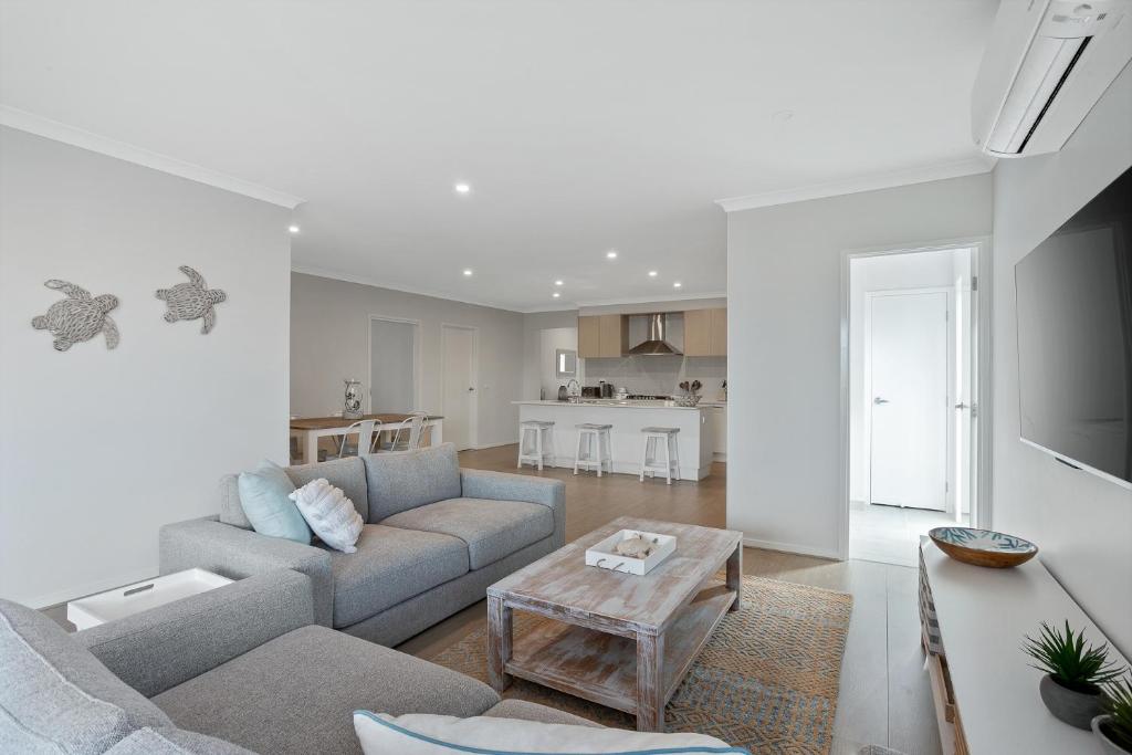 Wait 'N' Sea by Ready Set Stay - in Cowes - BYO LINEN & TOWELS, Cowes