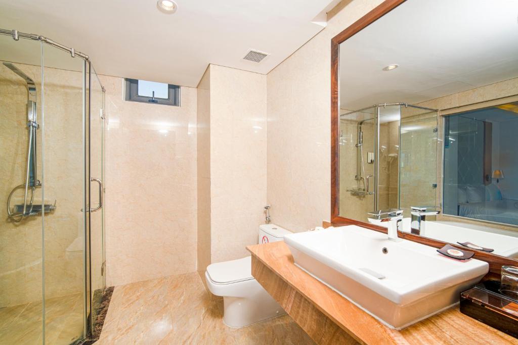 Luxtery Hotel photo