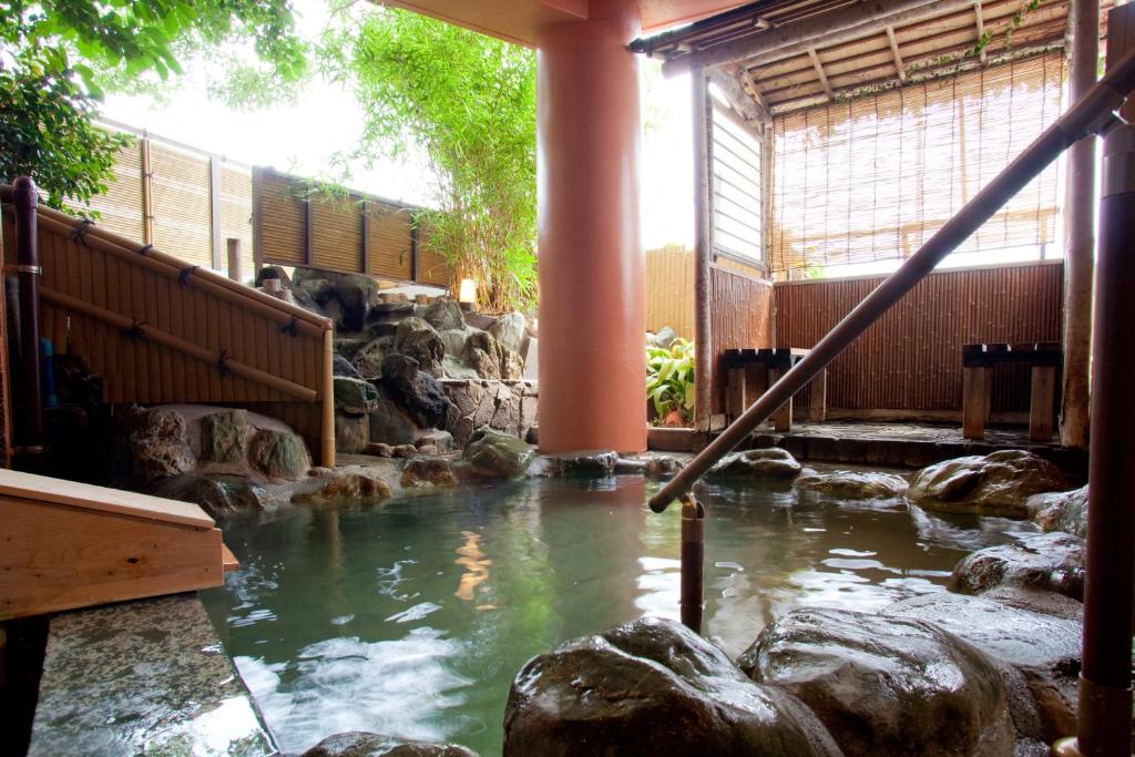 Hot spring bath