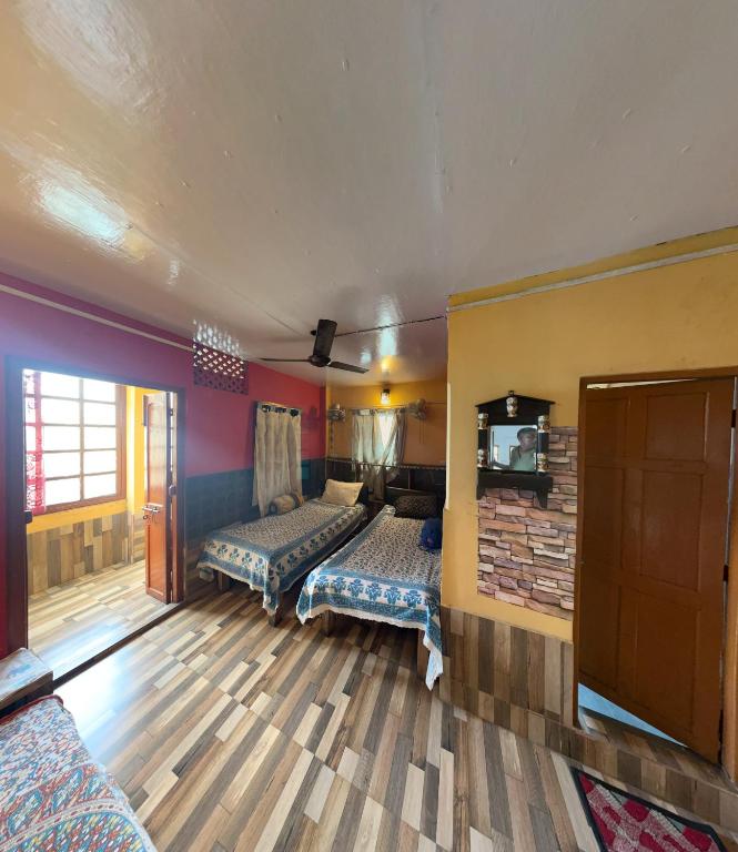 Calcutta Backpackers Homestay -Only for Backpackers &amp; Travellers — Hotel in Kolkata