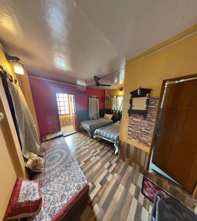 Calcutta Backpackers Homestay -Only for Backpackers & Travellers photo