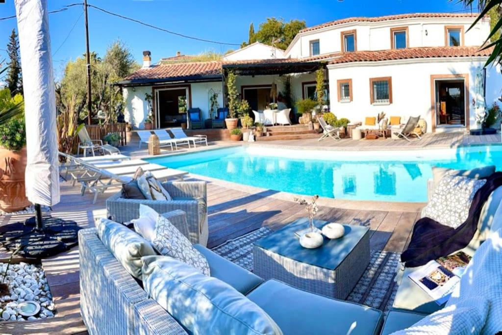 Amazing Villa in Bandol/Sanary with heated pool - 1