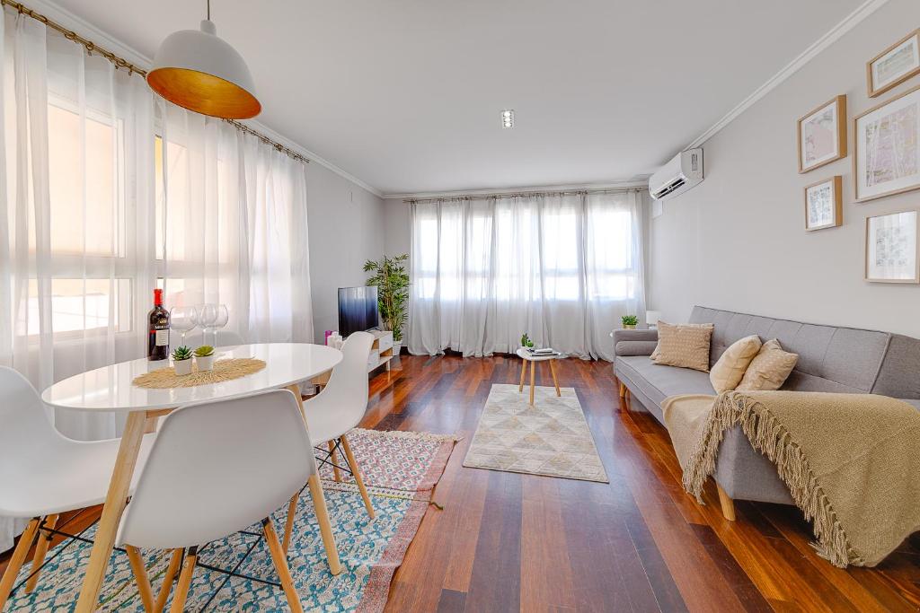 HB Apartments - Mercado Central - Rambla Alicante - La Suite de la Playa - 4