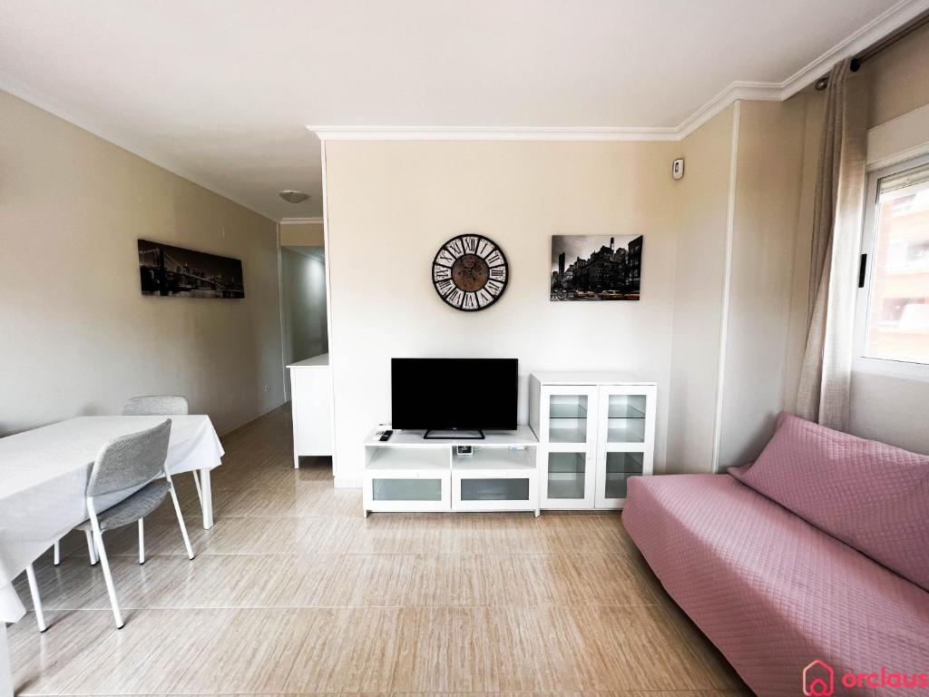 Modern apartment in front of the Mediterranean - 5