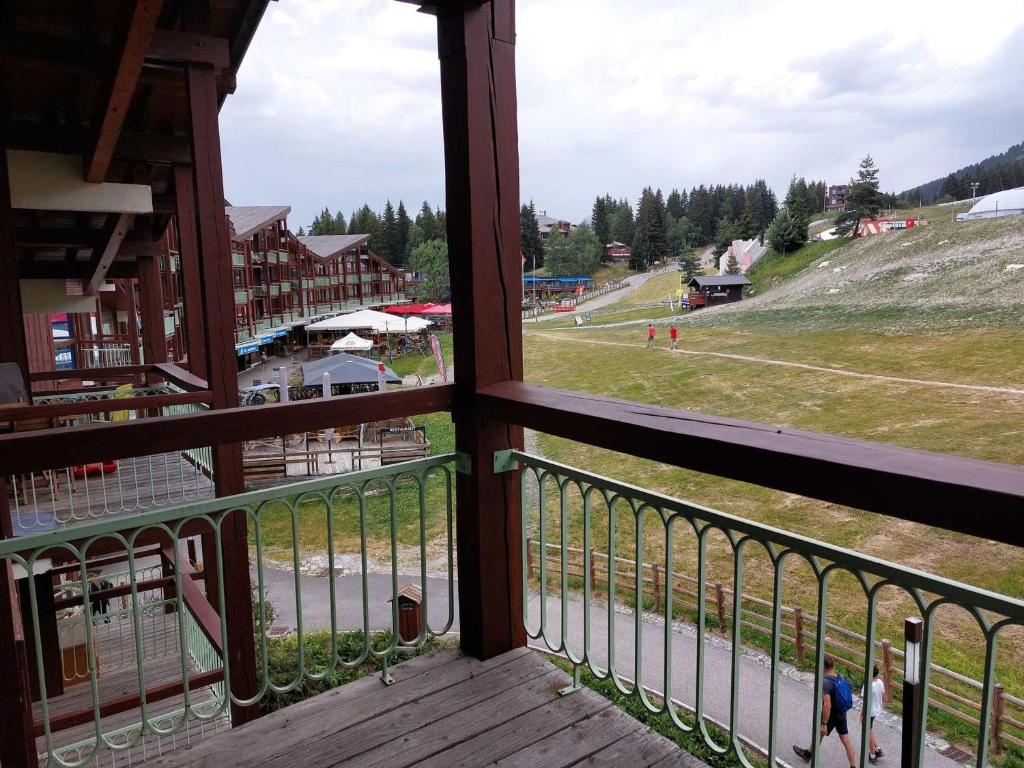 Appartement 2 pièces, skis aux pieds, 5 pers., proche ESF, animaux admis, Wifi - FR-1-411-69 - 5