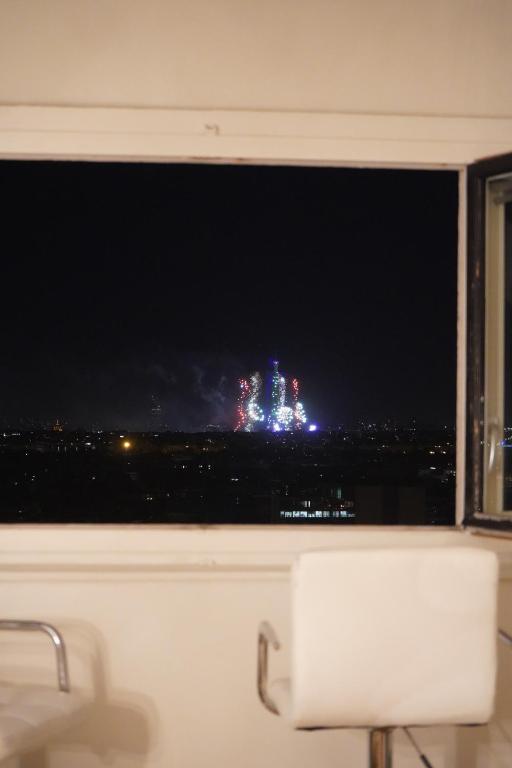 Vue panoramique sur Paris : Sublime appartement au centre de Courbevoie photo