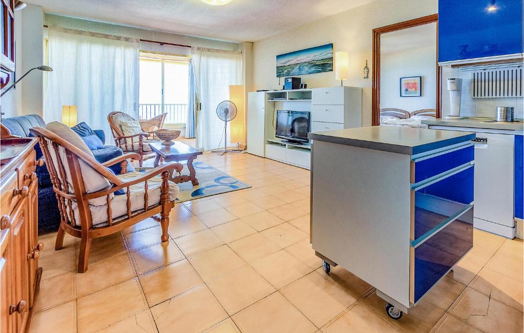 Stunning Apartment In Benidorm With Wifi - 3