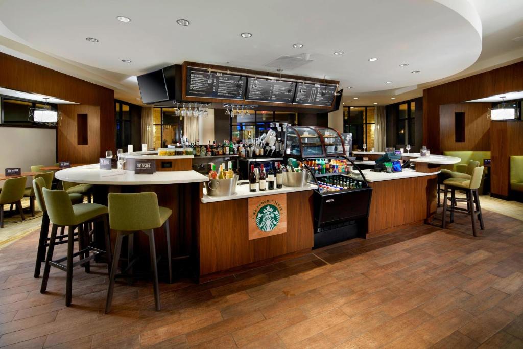 Courtyard by Marriott San Antonio Six Flags at The RIM, San Antonio