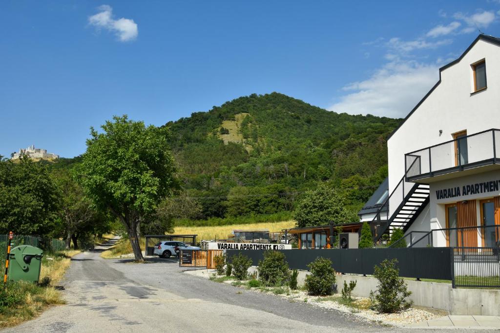 Varalja Apartments photo