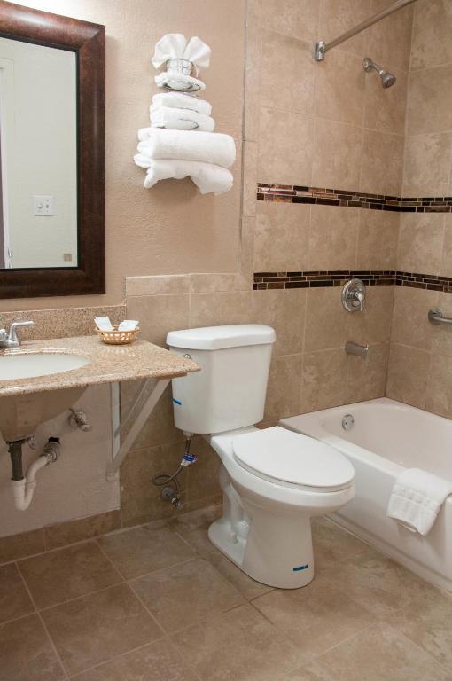 Esquire Inn photo