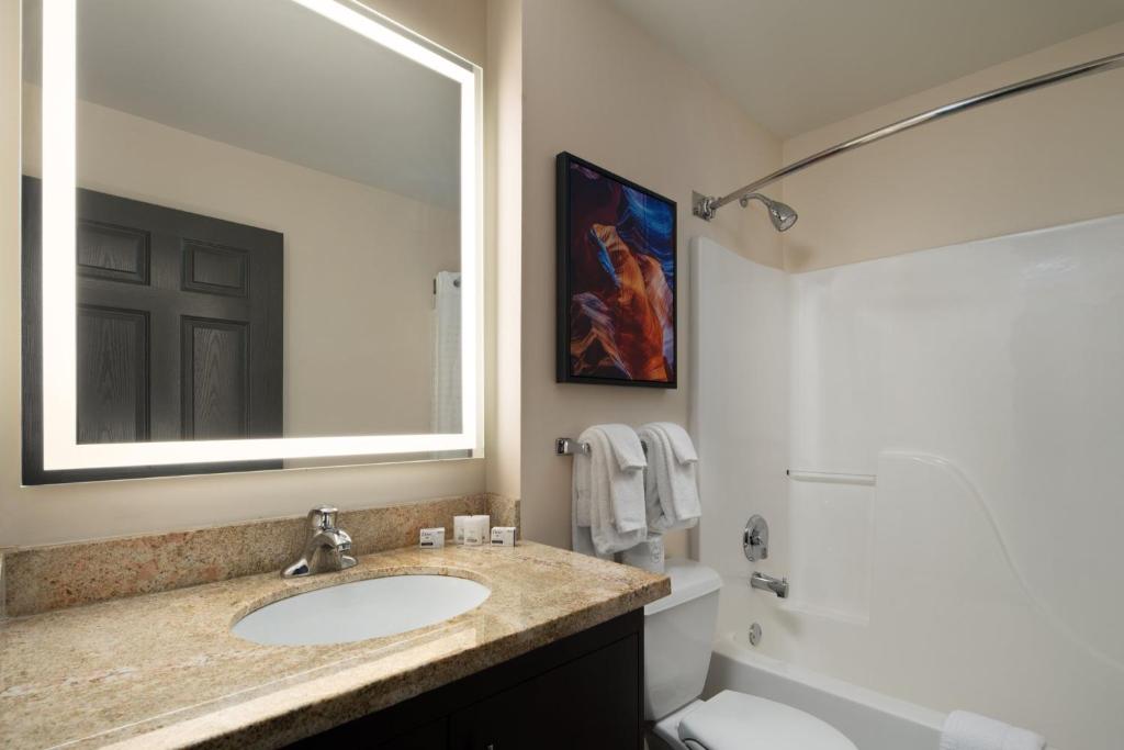 Candlewood Suites St Louis St Charles photo