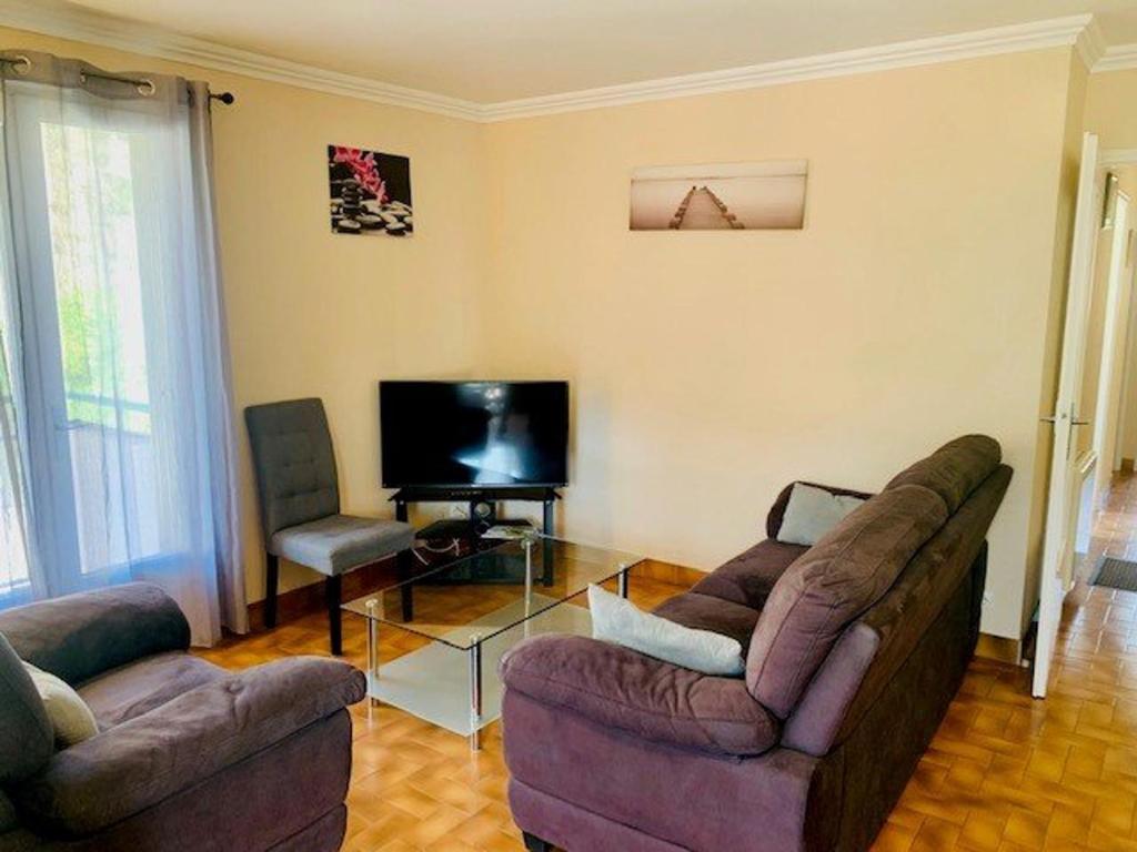 Appartement F3, 4 Couchages, Balcon, Wi-Fi, Garage, Ascenseur, Proche Centre et Cures, Amélie-les-Bains - 3