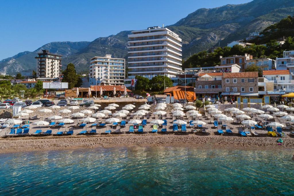 Hotel Sato — Hotel in Sutomore