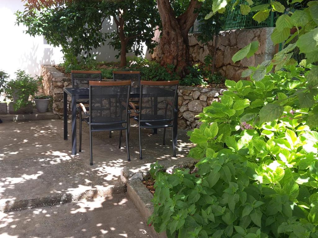 Apartment Robo, Omiš