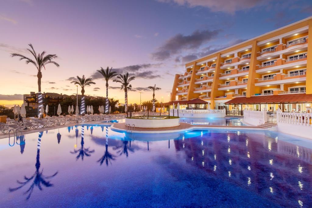 Chatur Playa Real Resort — Swimming pool in Costa Adeje, Canary Islands