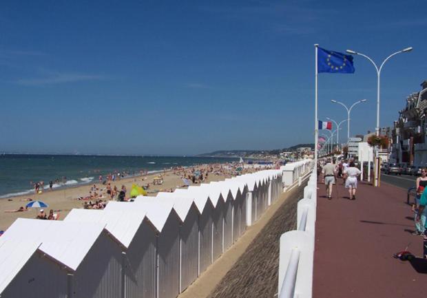 la plage location a la semaine samedi au samedi - 5