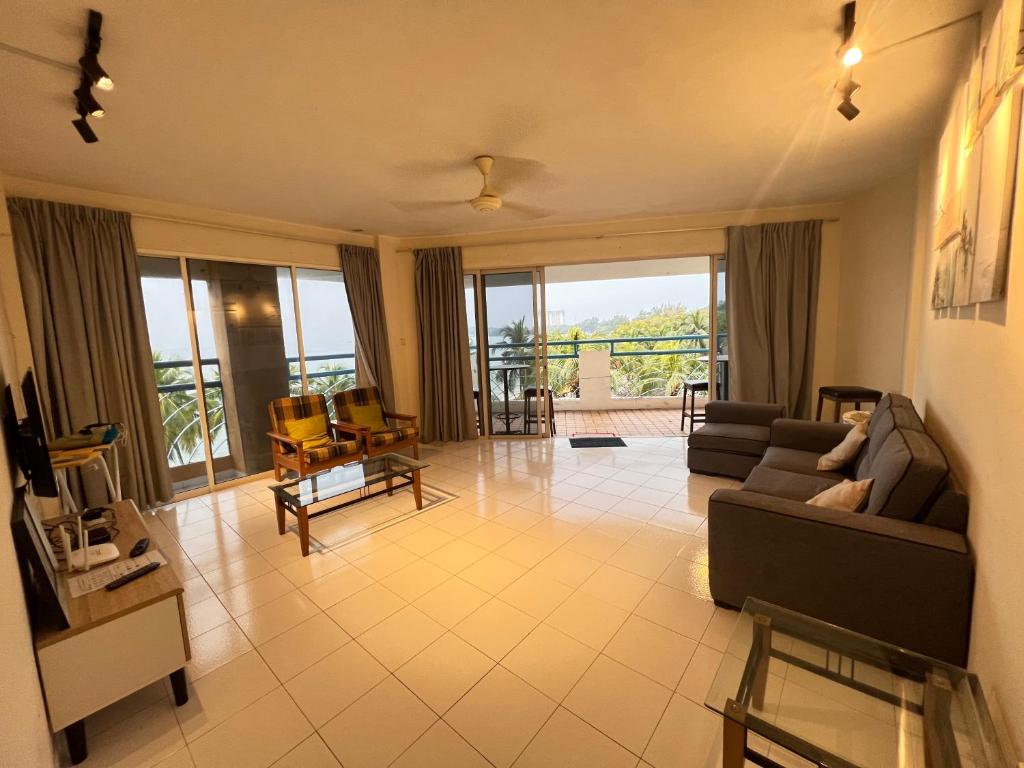 Beachfront Unit at Seri Bulan , Pantai TelukKemang photo