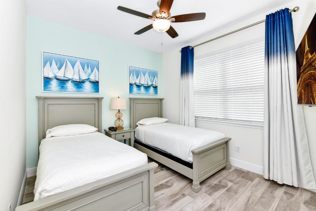 Margaritaville Cottages Orlando by Rentyl with H2O Waterpark — Hotel rooms in Kissimmee, Florida
