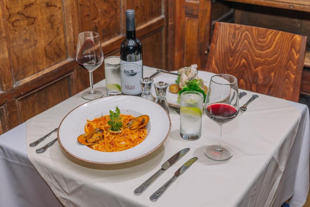 طعام و مشروبات