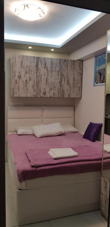 D&B Studio 2, Paralia Katerinis