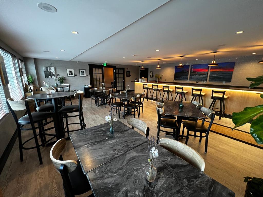 Pub/Lounge