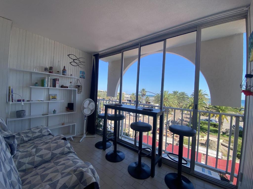 Superbe T2 à Sète - Face mer, loggia, parking privé, proche plage et commerces - FR-1-338-518 - 2