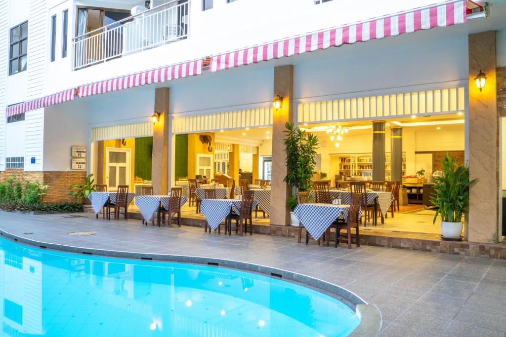 طعام و مشروبات