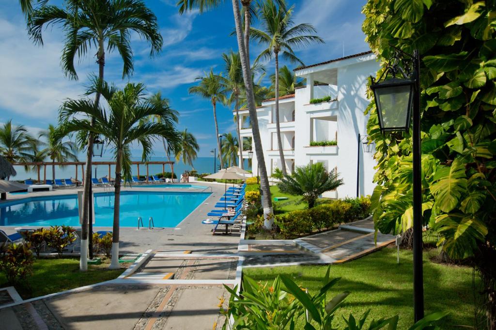 Vista Vallarta All Suites On The Beach Photo 0