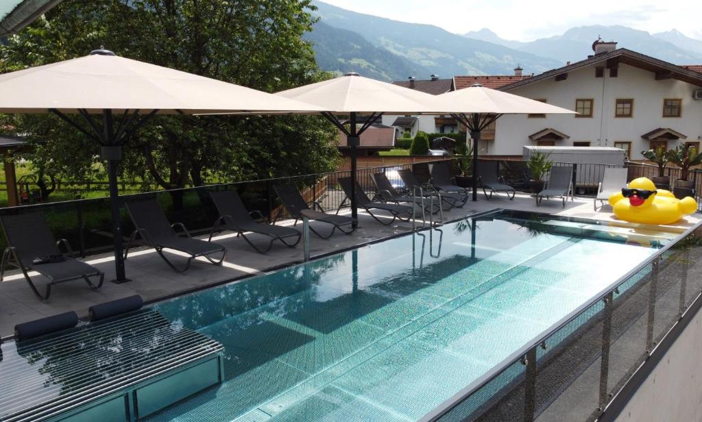Hotel Zum Pinzger photo