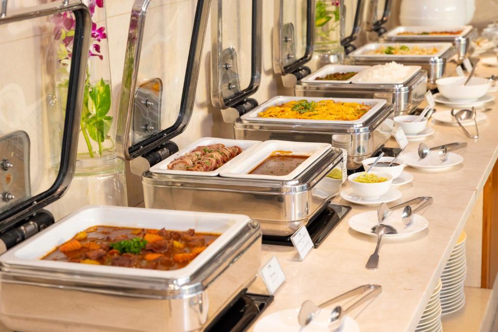 อาหารและเครื่องดื่ม