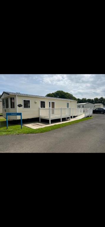 2 The Paddock (FAB 2)