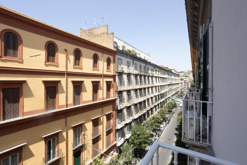View, La Chambre Duomo in Naples
